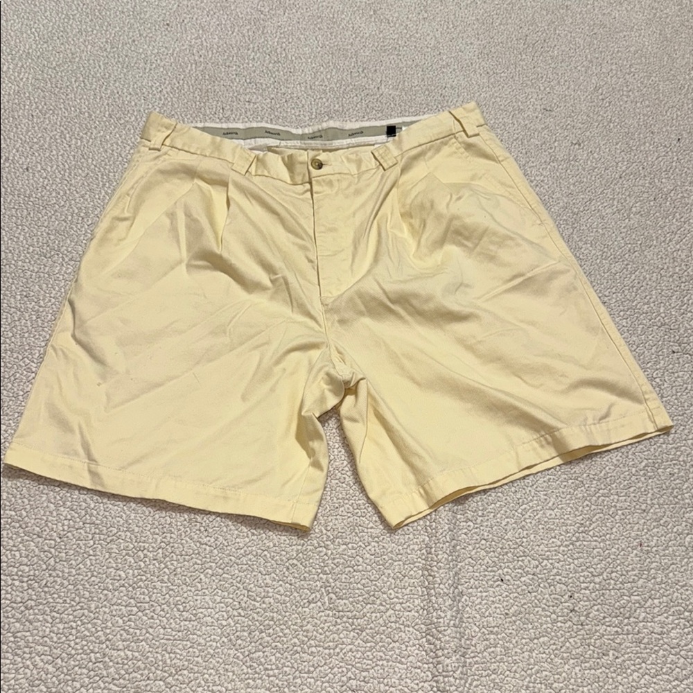 Ashworth Cream Flat Front Shorts Lightweight Casual